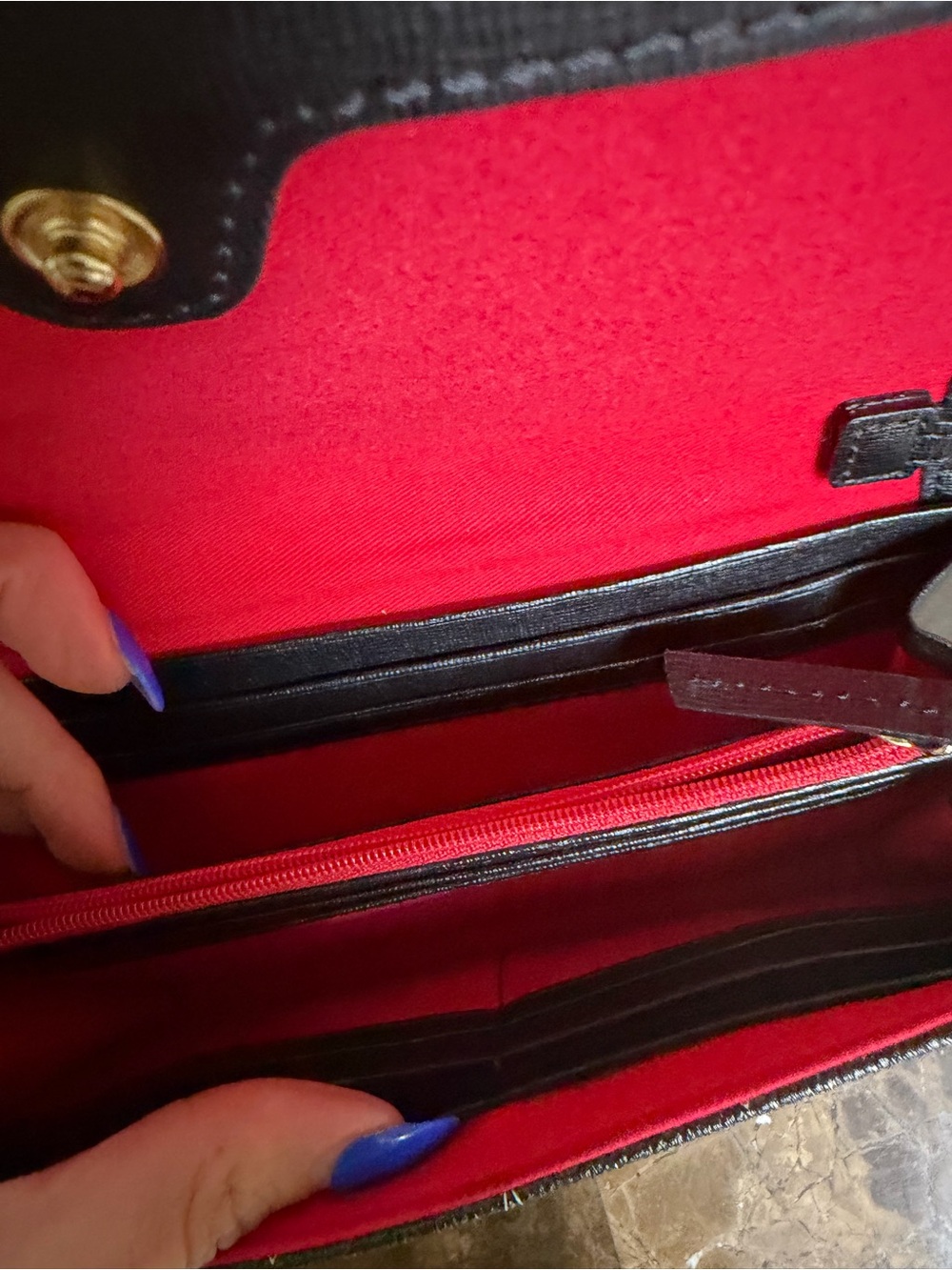 Dooney & Bourke - Picture 4 of 10